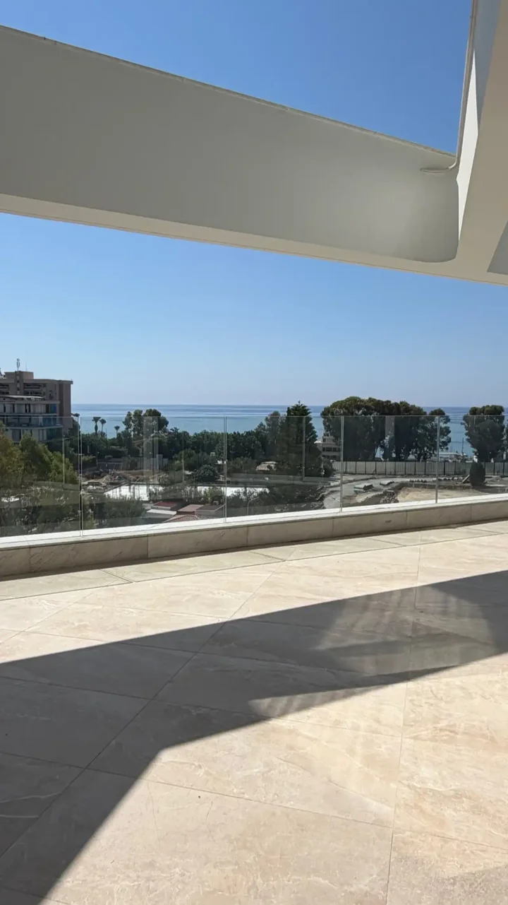2-bedroom apartments for rent 110 m² in Limassol, Mouttagiaka Tourist Area