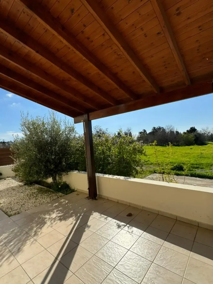 Detached house for rent 155 m² in Paphos, Mesogi