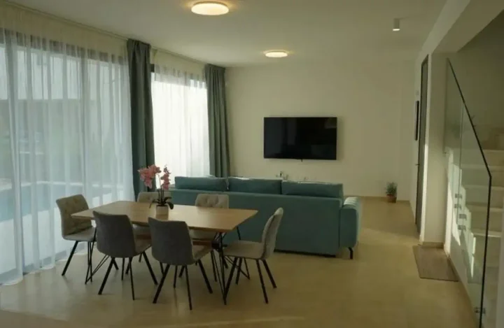 Detached house for rent 215 m² in Paphos, Geroskipou
