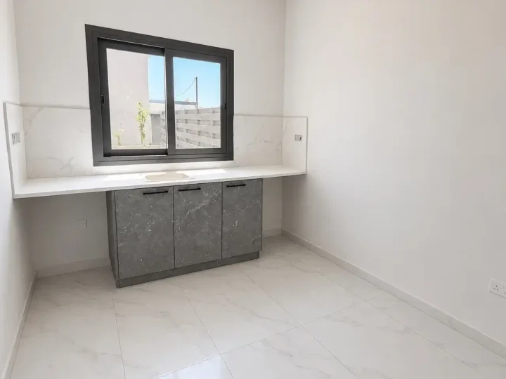 Maisonette for rent 170 m² in Paphos, Timi