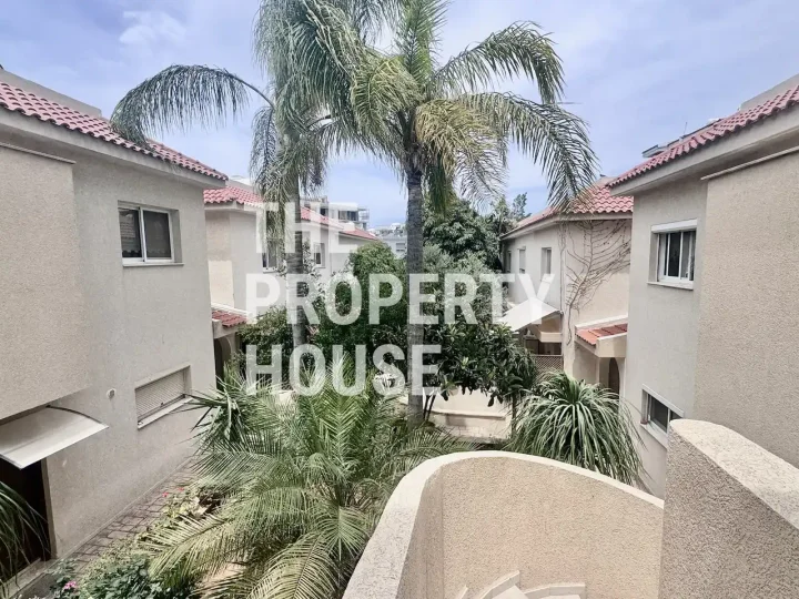 Apartments for rent 119 m² in Limassol, Germasogeia Tourist Area