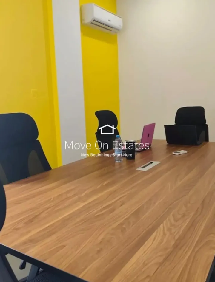 Office 25 m² for rent in Larnaca, Larnaka - Chrysopolitissa