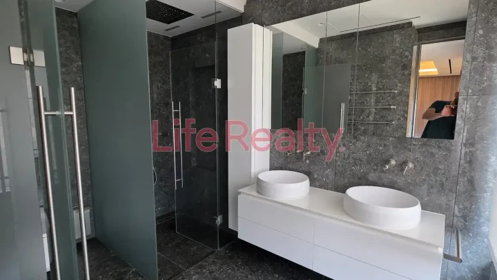 Apartments for rent 200 m² in Limassol, Agios Tychon