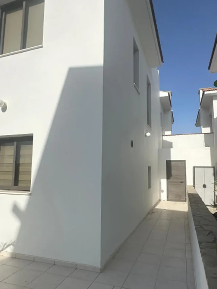 4-bedroom villa for rent 255 m² in Larnaca, Livadia Larnakas