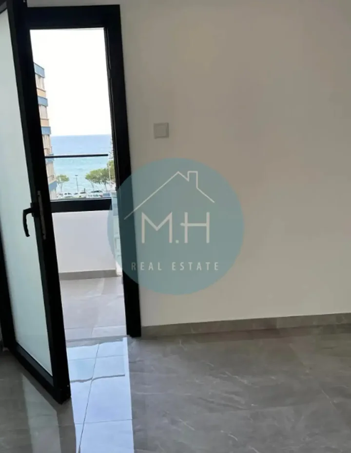 3-bedroom apartments for rent 120 m² in Limassol, Historical Center