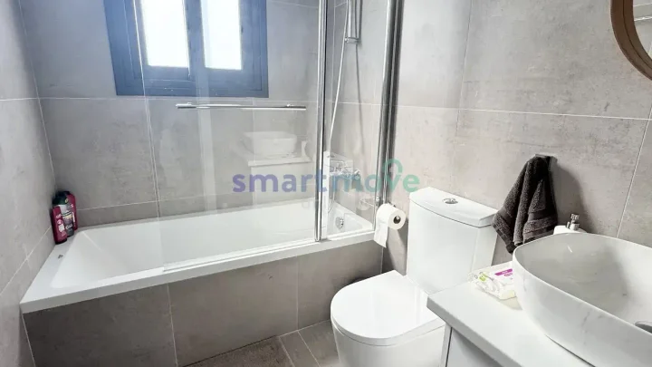 Apartments for rent 80 m² in Limassol, Parekklisia