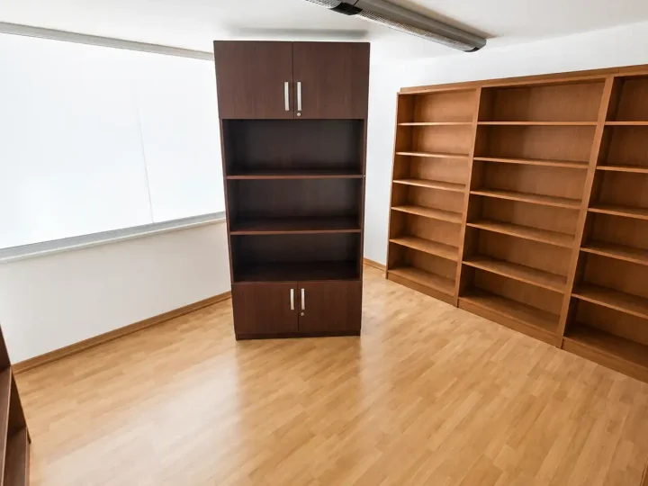 Trading area 190 m² for rent in Limassol, Limassol - Agios Georgios