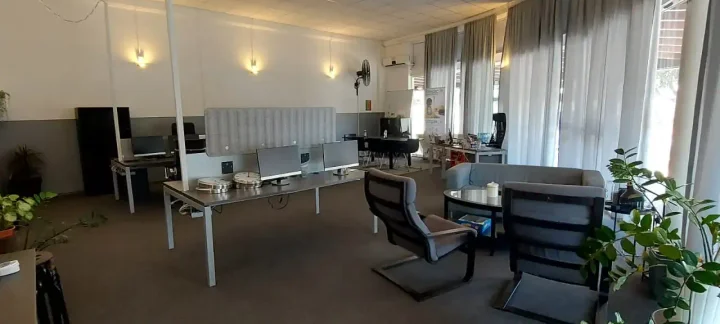 Office 320 m² for rent in Paphos, Paphos - Kato Paphos