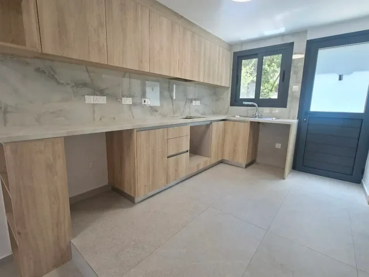 2-bedroom maisonette for rent 86 m² in Paphos, Paphos - Kato Paphos