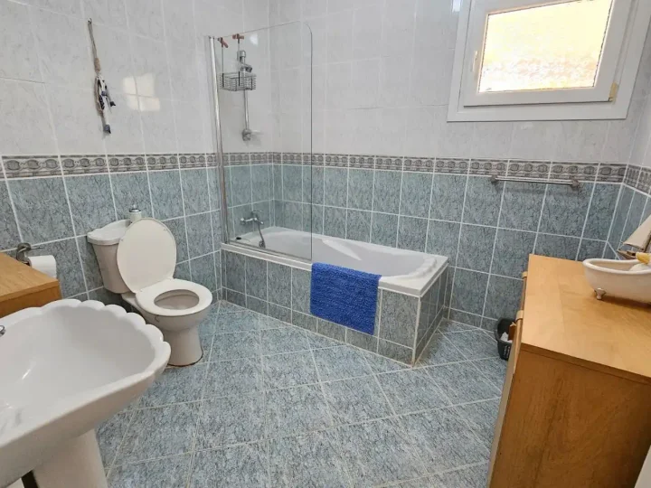 Villa for rent 170 m² in Paphos, Amargeti