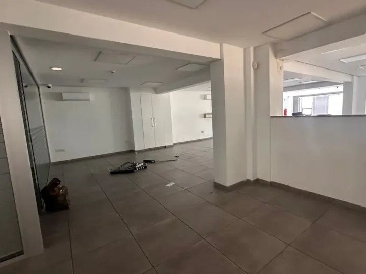 Trading area 380 m² for rent in Limassol, Agios Ioannis Lemesou