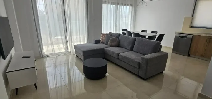 3-bedroom apartments for rent 218 m² in Paphos, Paphos - Universal