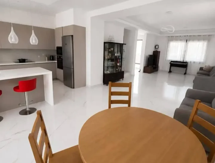 3-bedroom villa for rent 150 m² in Paphos, Konia