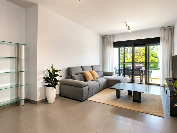 3-bedroom apartments for rent 141 m² in Limassol, Limassol - Mesa Geitonia