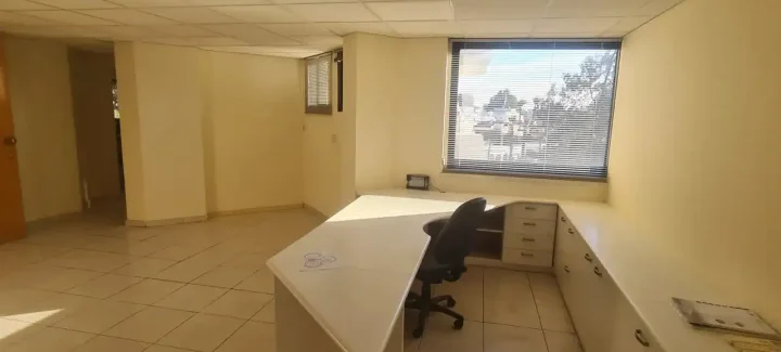Office 290 m² for rent in Nicosia, Strovolos - Chryseleousa
