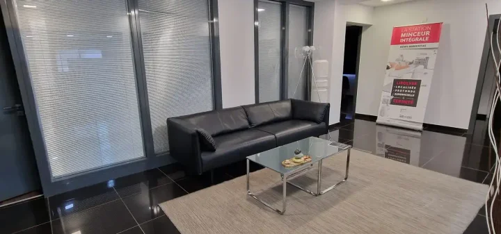 Офис 456 м² в аренду в Larnaca, Larnaka - Harbor