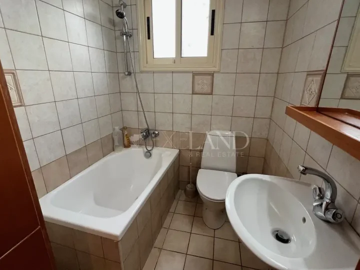 Semi-detached house for rent 100 m² in Limassol, Limassol - Agios Nicolaos