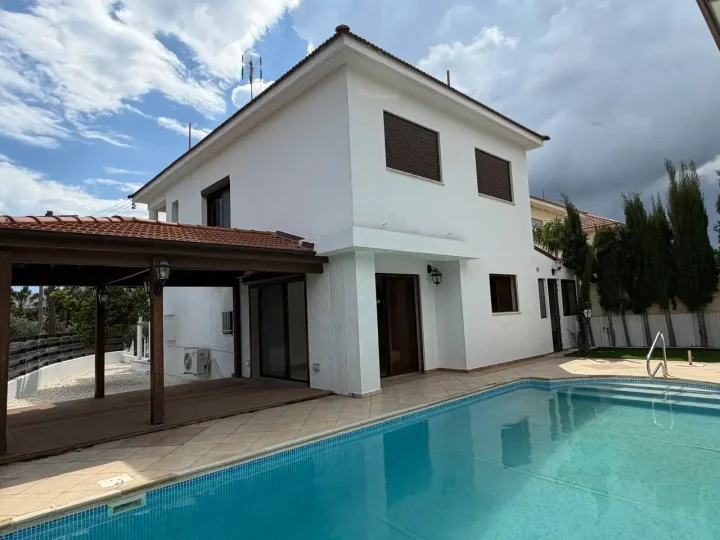 Detached house for rent 134 m² in Limassol, Parekklisia