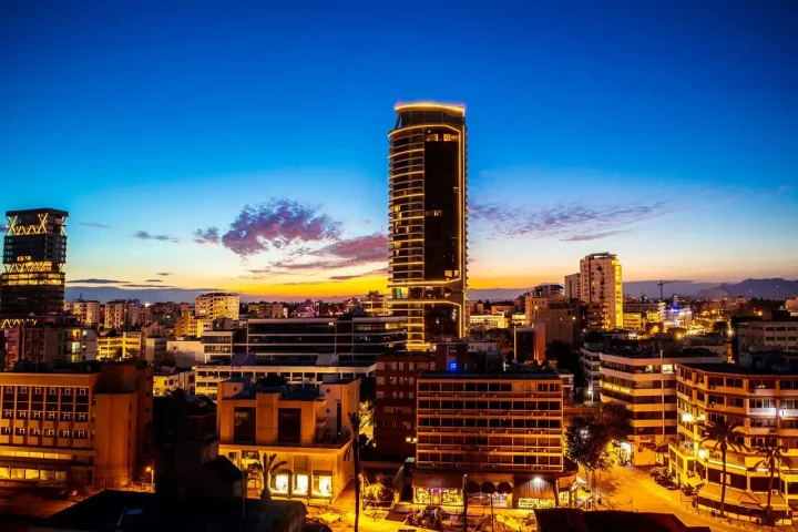 3-bedroom apartments for rent 134 m² in Nicosia, Nicosia - Lykabittos