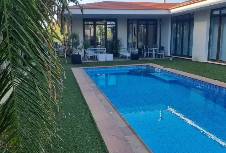 Villa for rent 550 m² in Nicosia, Egkomi - Makedonitissa