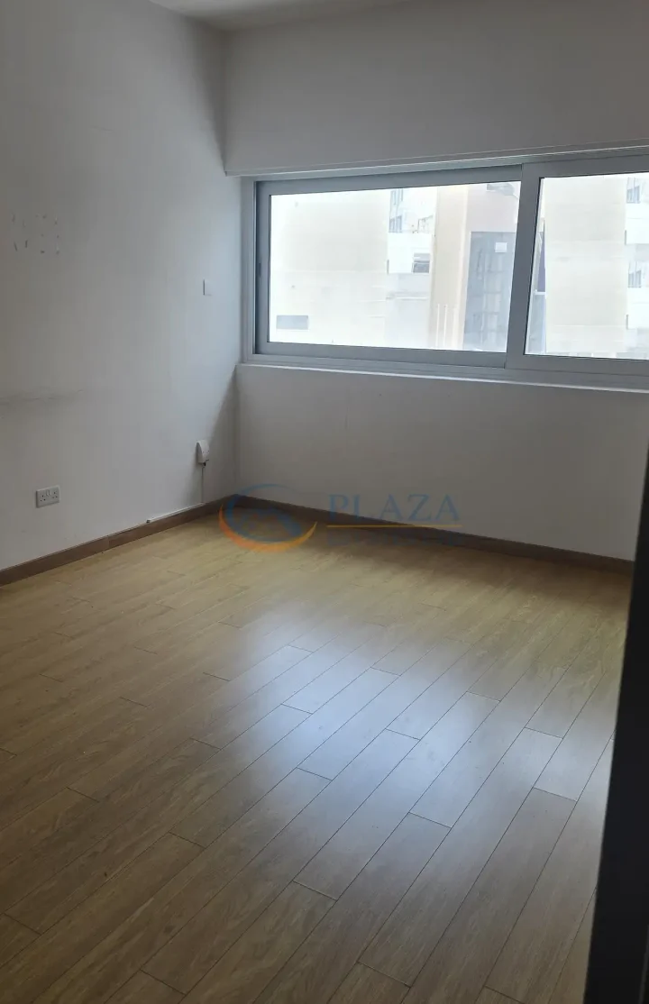 Office 100 m² for rent in Limassol, Limassol - Agia Zoni