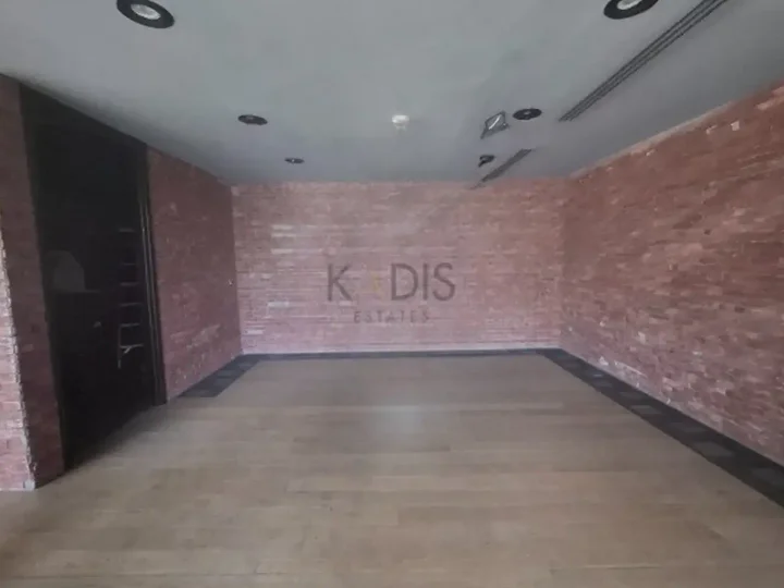 Trading area 150 m² for rent in Nicosia, Nicosia - Ag. Antonios