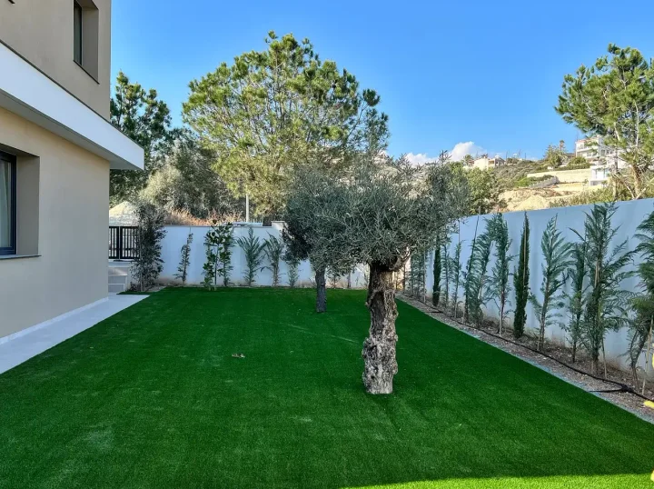 4-bedroom detached house for rent 178 m² in Limassol, Agios Tychon