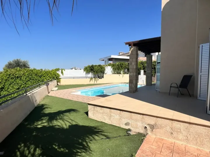 Detached house for rent 190 m² in Limassol, Agios Tychon