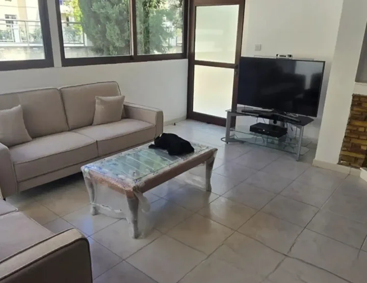 4-bedroom detached house for rent 200 m² in Larnaca, Larnaka - Chrysopolitissa