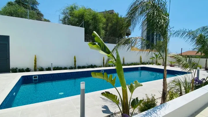 3-bedroom apartments for rent 150 m² in Limassol, Germasogeia Tourist Area