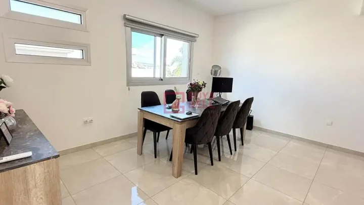 Semi-detached house for rent 150 m² in Limassol, Kato Polemidia