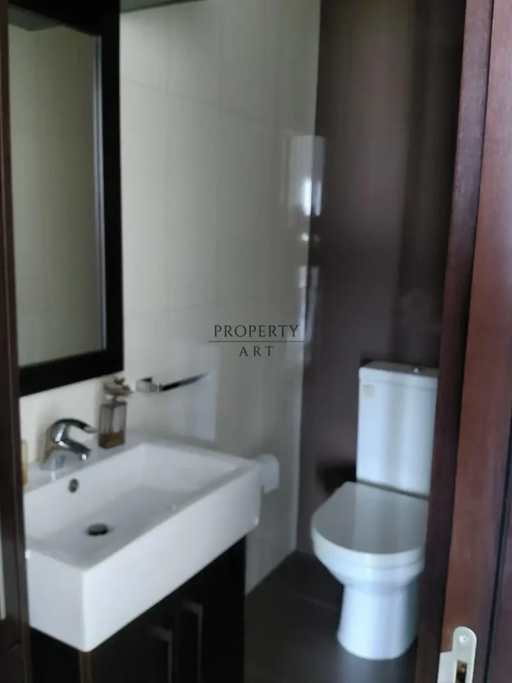 3-bedroom apartments for rent 160 m² in Limassol, Limassol - Mesa Geitonia
