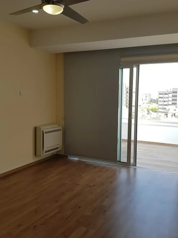 Penthouse for rent 133 m² in Limassol, Historical Center