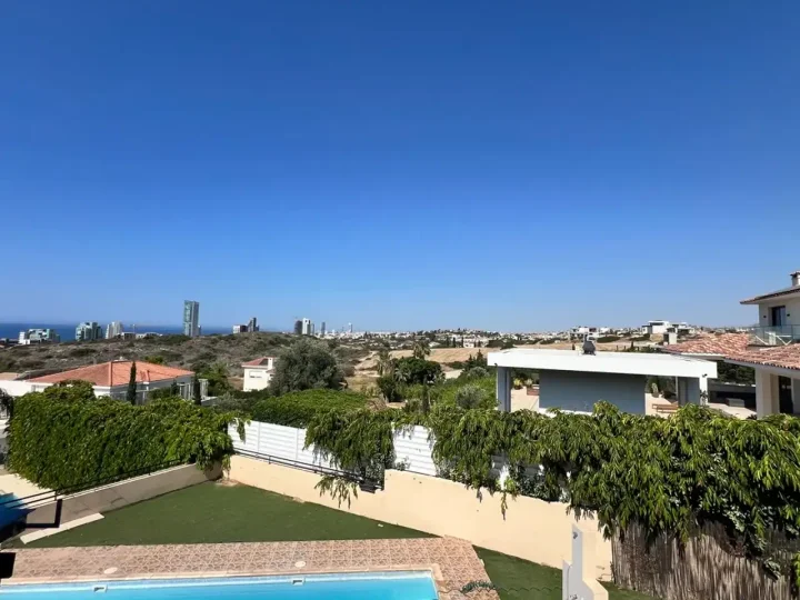 Detached house for rent 190 m² in Limassol, Agios Tychon