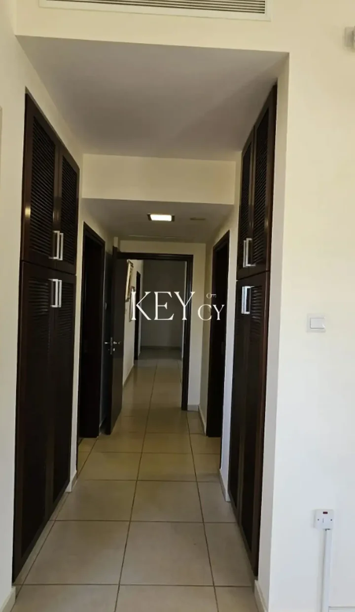 Detached house for rent 355 m² in Paphos, Pegeia