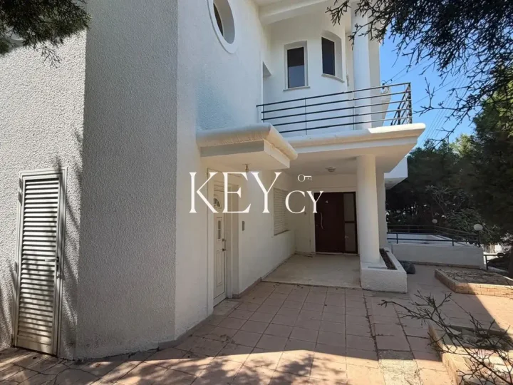 4-bedroom semi-detached house for rent 270 m² in Limassol, Limassol - Agia Fyla