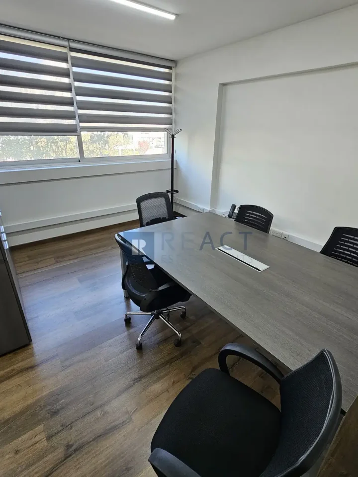 Office 65 m² for rent in Nicosia, Nicosia - Ag. Antonios