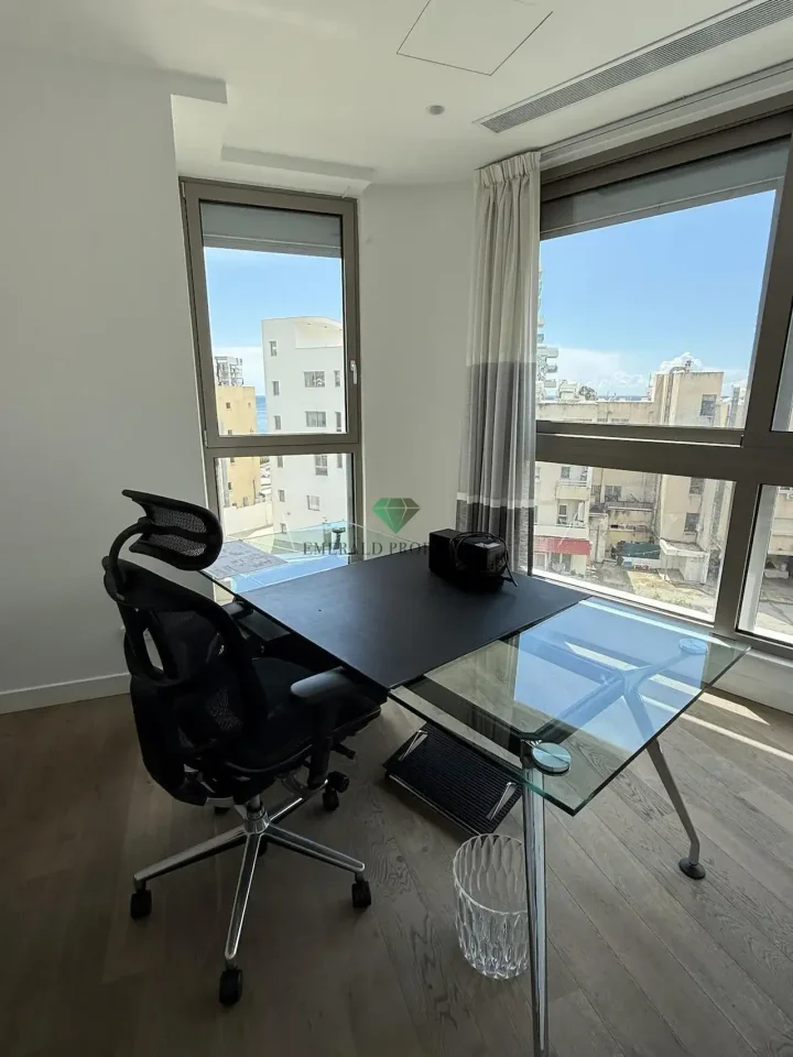 Office 112 m² for rent in Limassol, Agios Tychon Tourist Area