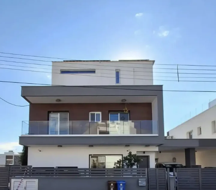 5-bedroom detached house for rent 300 m² in Limassol, Ypsonas