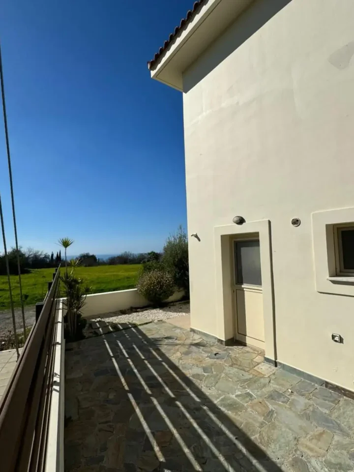 Detached house for rent 155 m² in Paphos, Mesogi