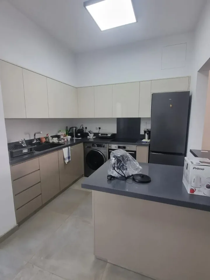 Apartments for rent 100 m² in Limassol, Limassol - Katholiki