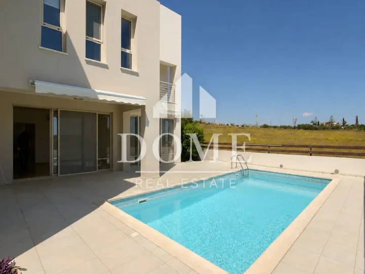 4-bedroom villa for rent 185 m² in Paphos, Anarita