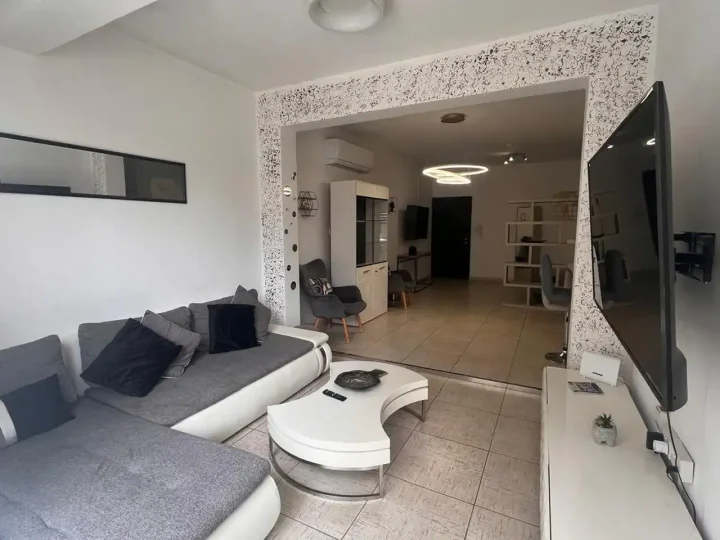 2-bedroom apartments for rent 102 m² in Larnaca, Larnaka - Arch Makarios III
