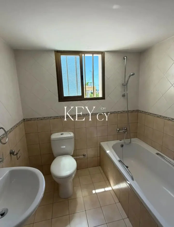 3-bedroom detached house for rent 150 m² in Paphos, Pegeia