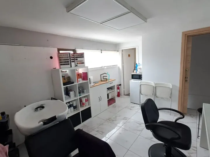 Trading area 60 m² for rent in Limassol, Limassol - Agia Zoni