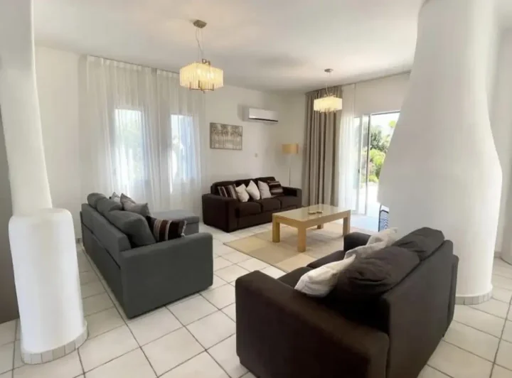 Βίλα προς ενοικίαση 300 μ² στην τοποθεσία Paphos, Chlorakas