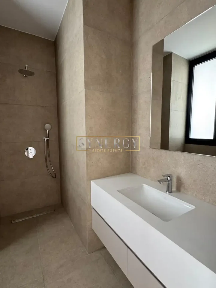 Apartments for rent 100 m² in Nicosia, Nicosia - Trypiotis