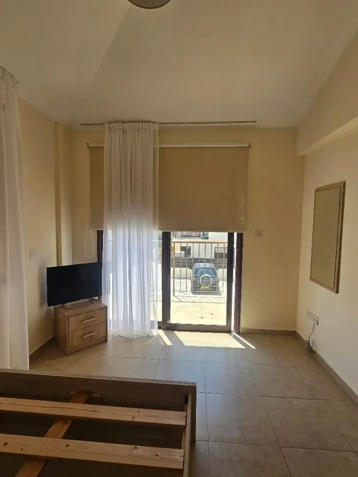 2-bedroom maisonette for rent 130 m² in Larnaca, Perivolia Larnakas