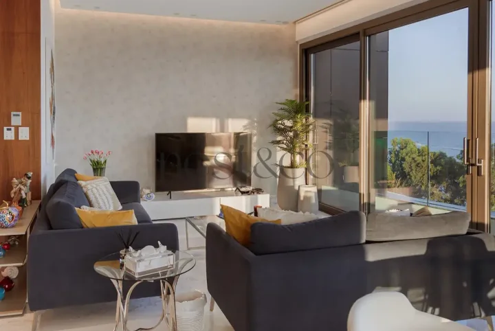 3-bedroom apartments for rent 135 m² in Limassol, Mouttagiaka Tourist Area