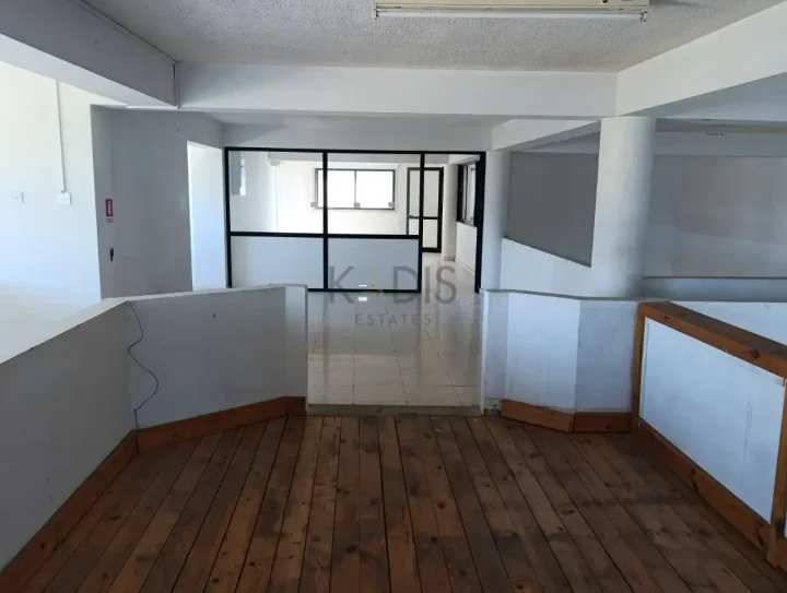Commercial properties 394 m² for rent in Nicosia, Pera Chorio